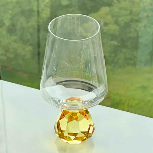 Taça de Vidro para Vinho com Base Diamante Âmbar 500ml