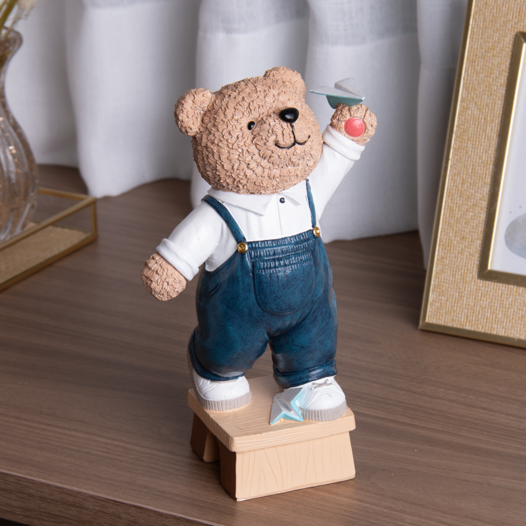 Figura Decorativa Urso com Avião Teddy Charm em Resina 22cm