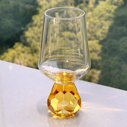 Taça de Vidro para Vinho com Base Diamante Âmbar 500ml