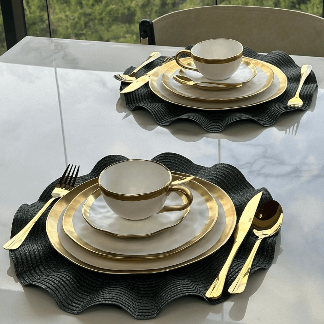 Prato Raso de Porcelana Dubai Branco e Dourado 25cm
