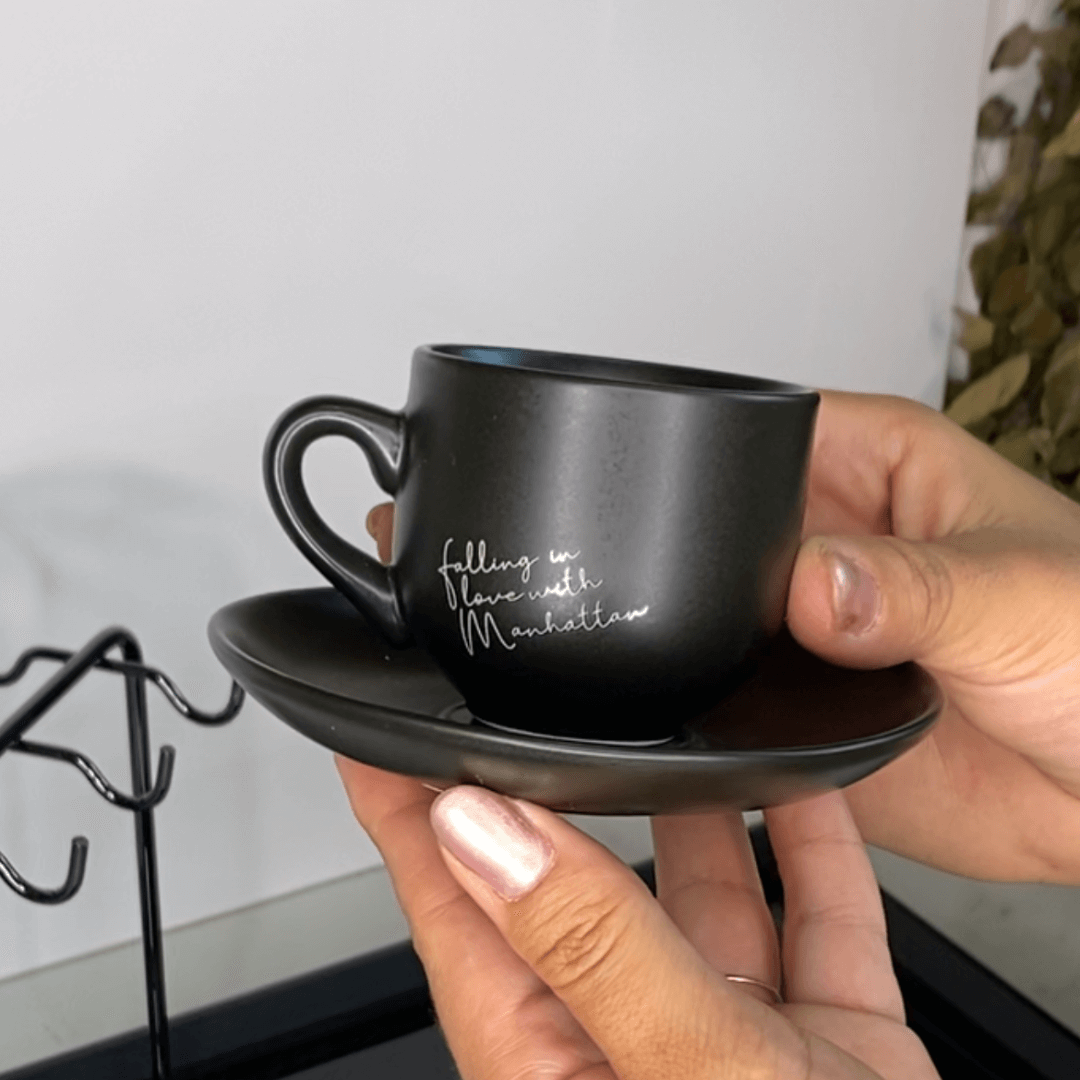 Jogo Xicara de Café com Pires em Porcelana Manhattan Preta 90ml 6 Peças